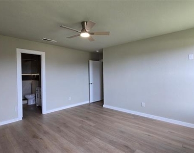 1114 Sage Brush Trail - Photo Thumbnail 16