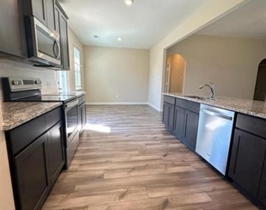 1707 Cotton Blossom Lane - Photo Thumbnail 8