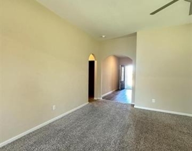 1707 Cotton Blossom Lane - Photo Thumbnail 17