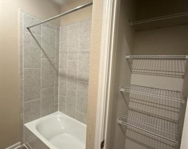 1707 Cotton Blossom Lane - Photo Thumbnail 27