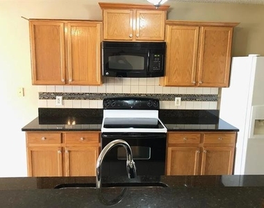 204 Lochwood Drive - Photo Thumbnail 3