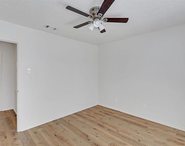 210 Rolston Road - Photo Thumbnail 11
