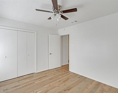 210 Rolston Road - Photo Thumbnail 12