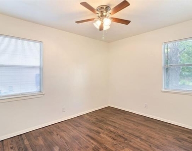 2848 Beasley Drive - Photo Thumbnail 7