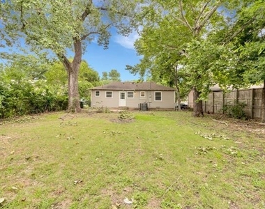 2848 Beasley Drive - Photo Thumbnail 13