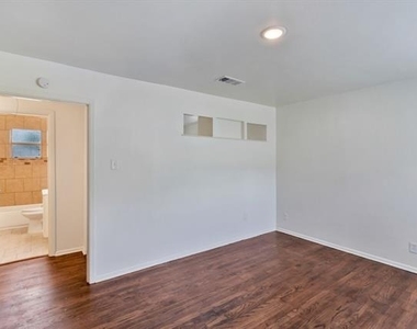 2848 Beasley Drive - Photo Thumbnail 1