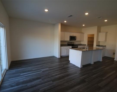 1246 Herring Drive - Photo Thumbnail 5