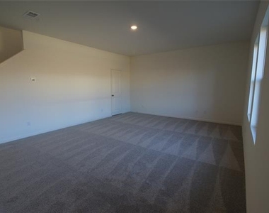 1246 Herring Drive - Photo Thumbnail 6