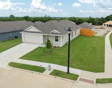 201 Cattail Lane - Photo Thumbnail 21
