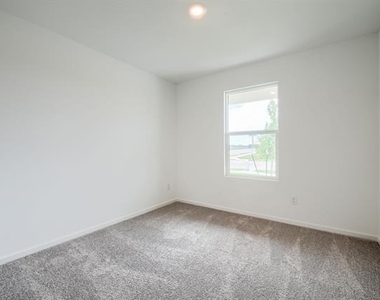 201 Cattail Lane - Photo Thumbnail 15