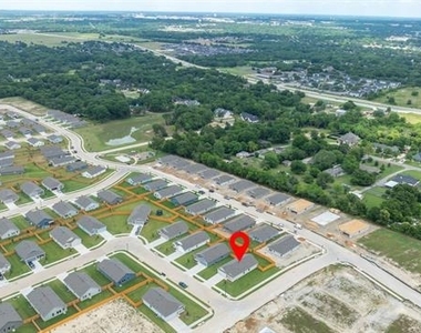 201 Cattail Lane - Photo Thumbnail 25