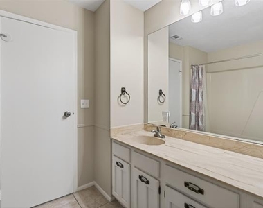 4202 Indian Creek Court - Photo Thumbnail 28