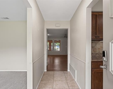 4202 Indian Creek Court - Photo Thumbnail 6