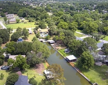 4202 Indian Creek Court - Photo Thumbnail 2