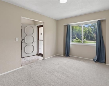 4202 Indian Creek Court - Photo Thumbnail 15