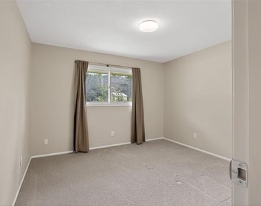 4202 Indian Creek Court - Photo Thumbnail 30