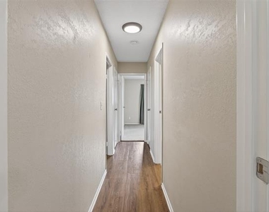 4202 Indian Creek Court - Photo Thumbnail 25