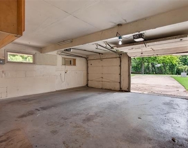 4202 Indian Creek Court - Photo Thumbnail 32