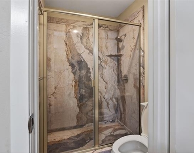 4202 Indian Creek Court - Photo Thumbnail 24