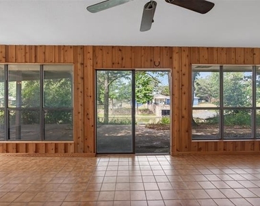 4202 Indian Creek Court - Photo Thumbnail 16