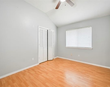 700 N Emma Drive - Photo Thumbnail 12