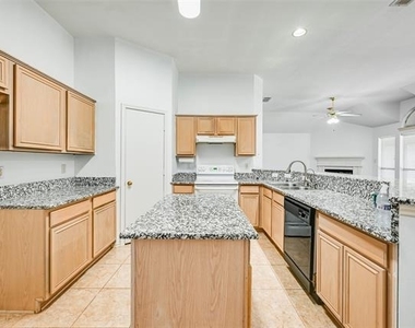 700 N Emma Drive - Photo Thumbnail 2