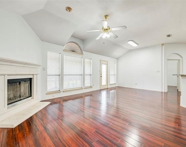 700 N Emma Drive - Photo Thumbnail 6