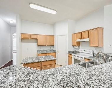 700 N Emma Drive - Photo Thumbnail 3