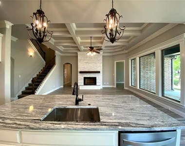 4007 Sioux Court - Photo Thumbnail 4