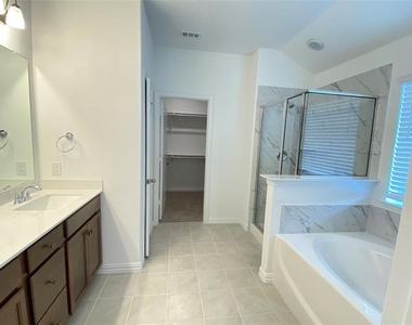 4012 Malachite Drive - Photo Thumbnail 8