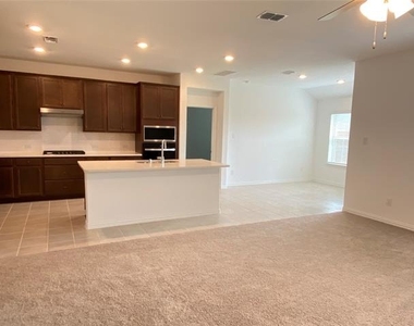 4012 Malachite Drive - Photo Thumbnail 3