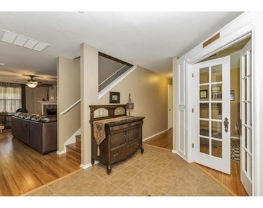 2912 Lake Terrace Drive - Photo Thumbnail 23