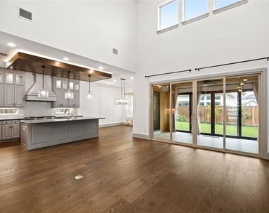 12189 Diamond Creek Drive - Photo Thumbnail 12