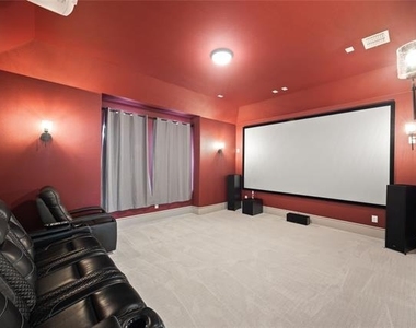 12189 Diamond Creek Drive - Photo Thumbnail 8