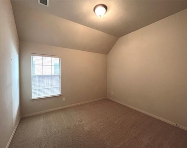 4101 White Porch Road Se - Photo Thumbnail 14