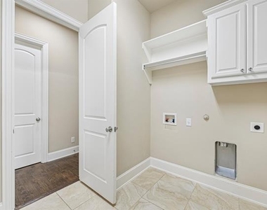 2676 Mcpherson Lane - Photo Thumbnail 24