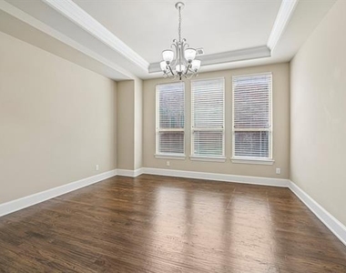 2676 Mcpherson Lane - Photo Thumbnail 4