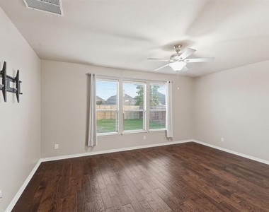 2208 Gregory Creek Drive - Photo Thumbnail 11