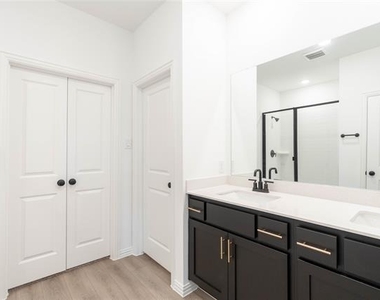 1532 Bushman Lane - Photo Thumbnail 18