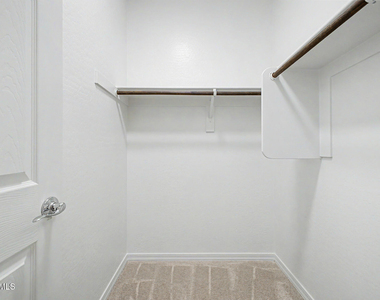 1360 W Joshua Tree Avenue - Photo Thumbnail 27