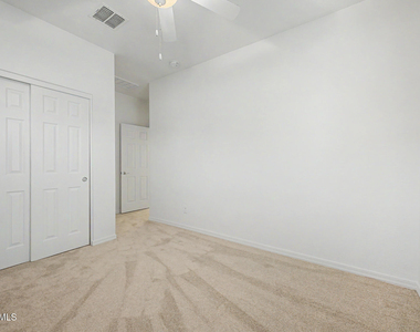 1360 W Joshua Tree Avenue - Photo Thumbnail 23