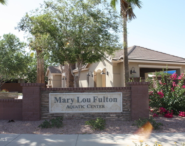 1360 W Joshua Tree Avenue - Photo Thumbnail 55