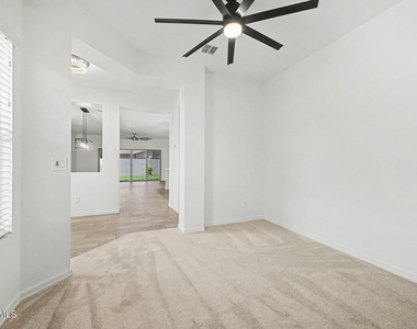 1360 W Joshua Tree Avenue - Photo Thumbnail 29