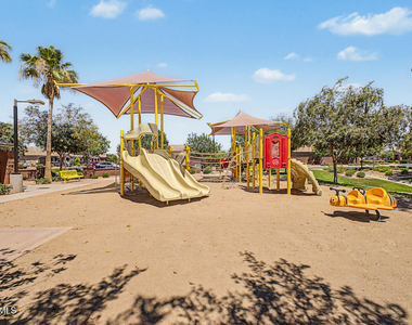 1360 W Joshua Tree Avenue - Photo Thumbnail 47