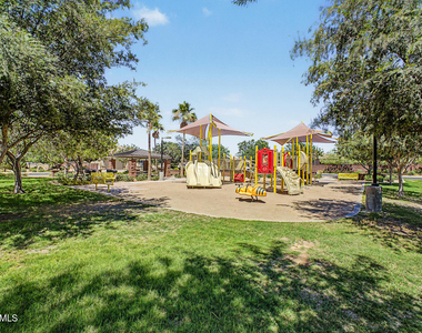 1360 W Joshua Tree Avenue - Photo Thumbnail 46