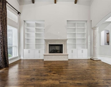 2101 Miracle Point Drive - Photo Thumbnail 5