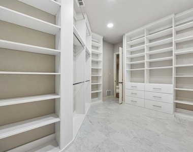 2101 Miracle Point Drive - Photo Thumbnail 13