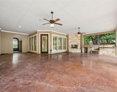2101 Miracle Point Drive - Photo Thumbnail 29