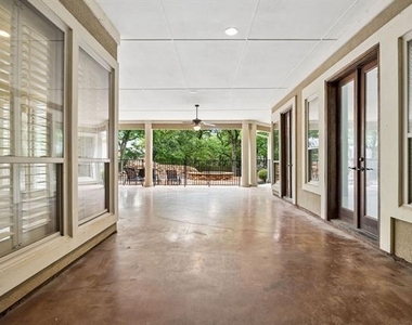 2101 Miracle Point Drive - Photo Thumbnail 30