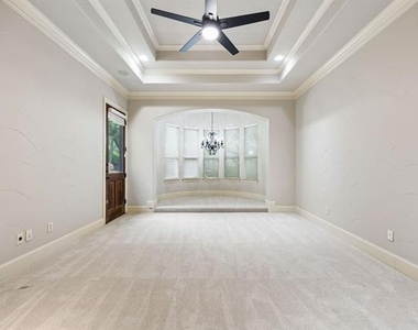 2101 Miracle Point Drive - Photo Thumbnail 11